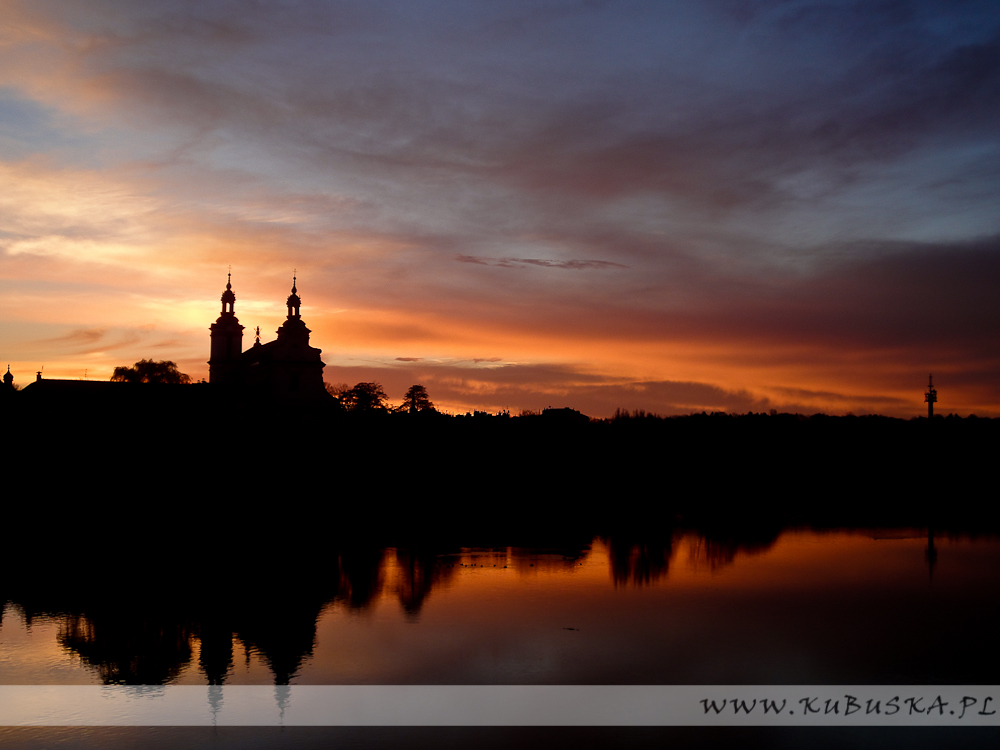 Wschód słońca 01.11, fot. Konrad Kubuśka