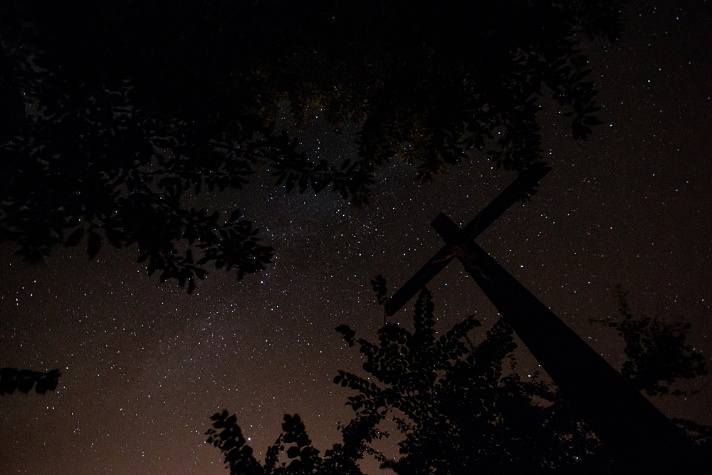 Nocne niebo nad górą Chełm, fot. Konrad Kubuśka